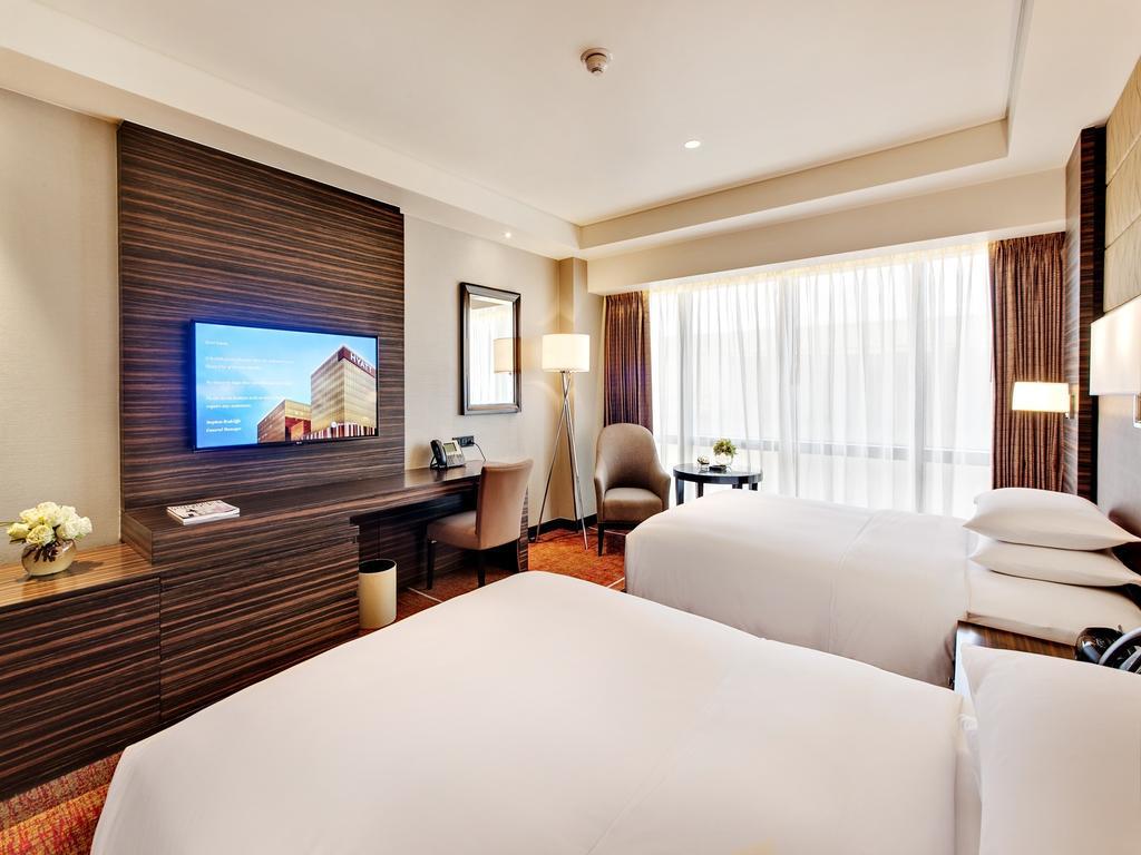 Twin Room Club Access